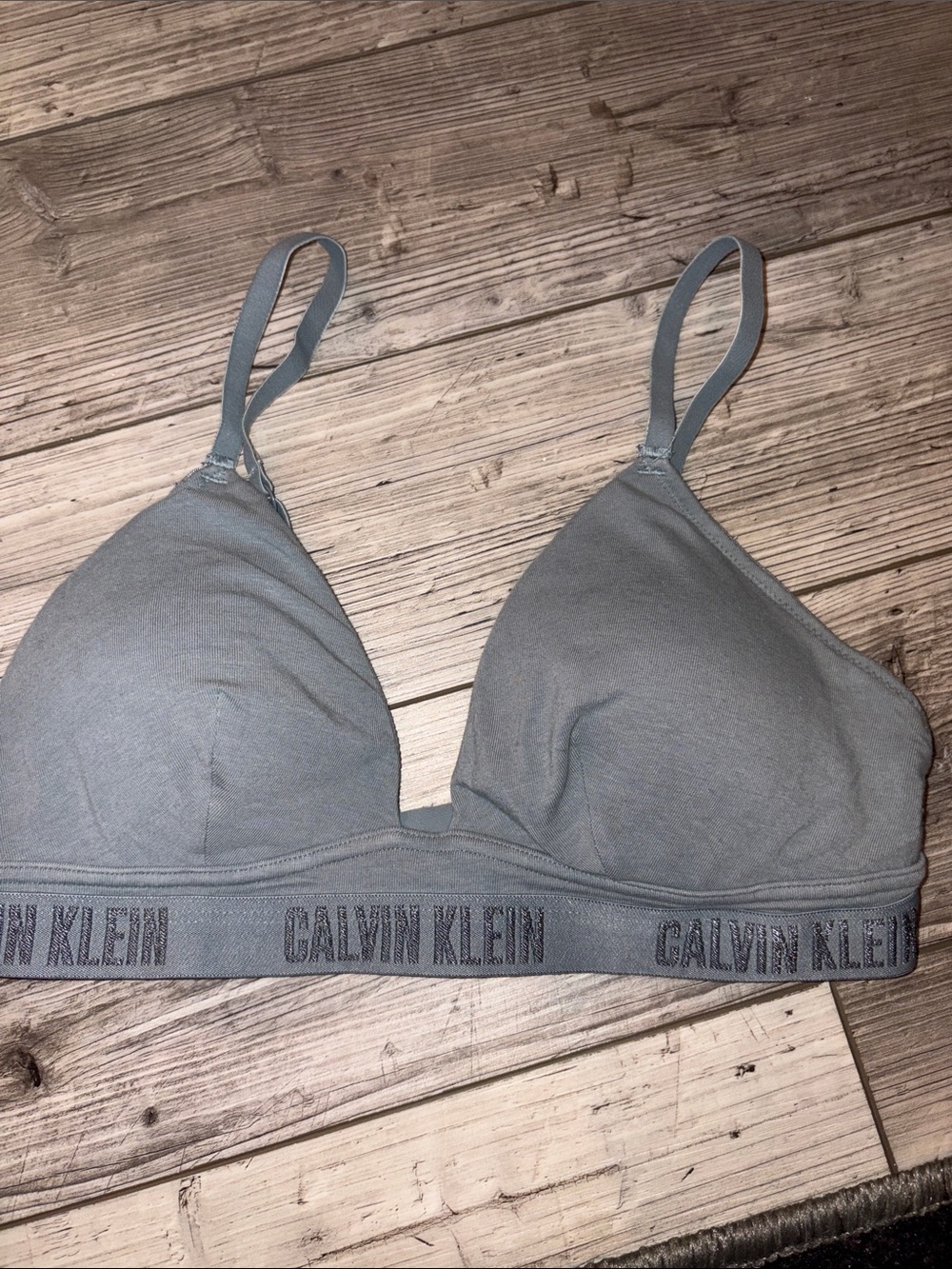 NWOT Calvin Klein Soft Gray Wireless Bralette